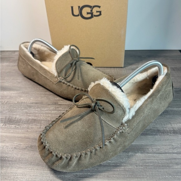 UGG Plush Suede Moccasin Wool Loafers Col: Dry Leaf Mens 11 - Picture 2 of 9